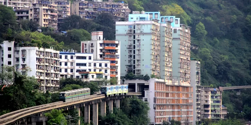 李子坝轻轨站 李子坝轻轨站